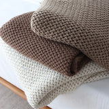 Manta Tricô Boho com Franjas – 100% Acrílico, Leve e Macia, para Sofá, Cama e Decoração