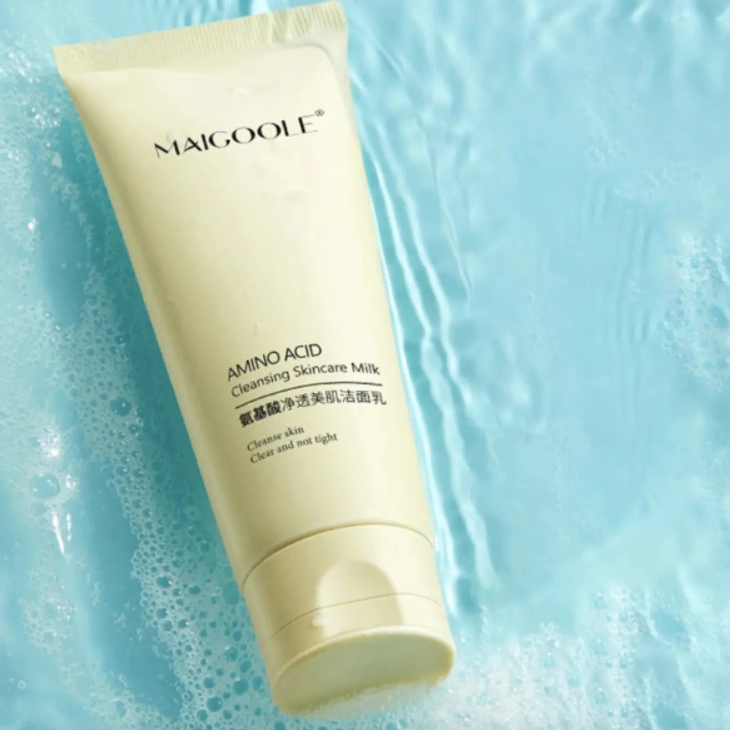 Achieve oil-free, fresh skin with this deep pore foaming facial cleanser.